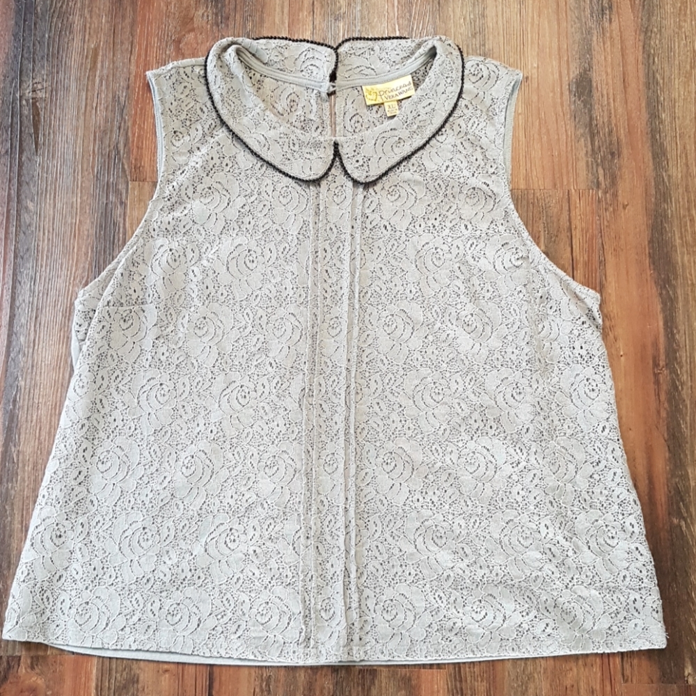 Princess Vera Wang Top